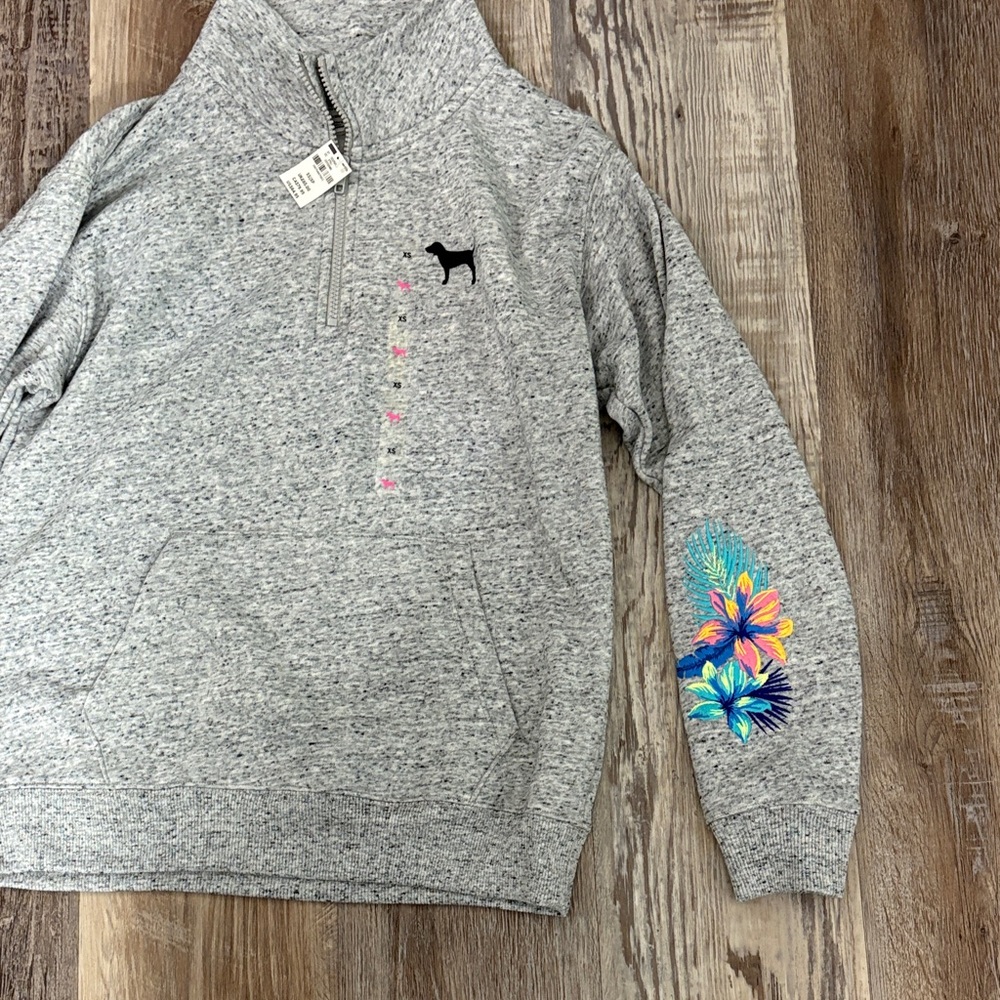 🆕 🌺 PINK Victoria's Secret Heather Gray Sweatshirt with Floral Sleeve Design - Picture 5 of 9